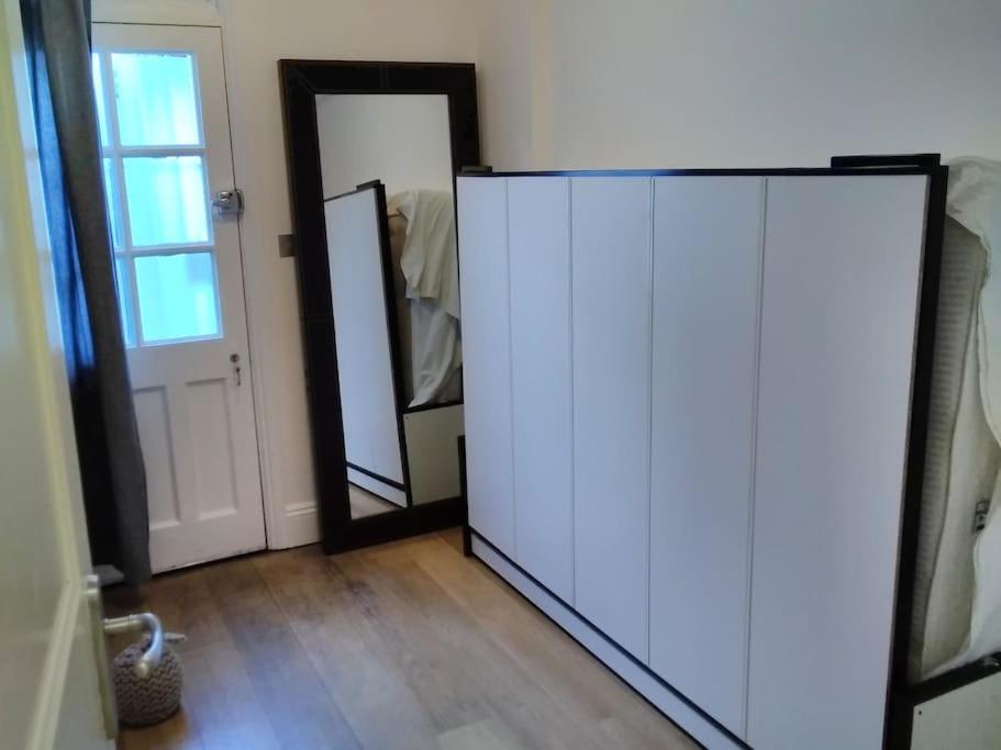 Superior 5* Kensington, London Flat + Free Wi-Fi Appartement Buitenkant foto
