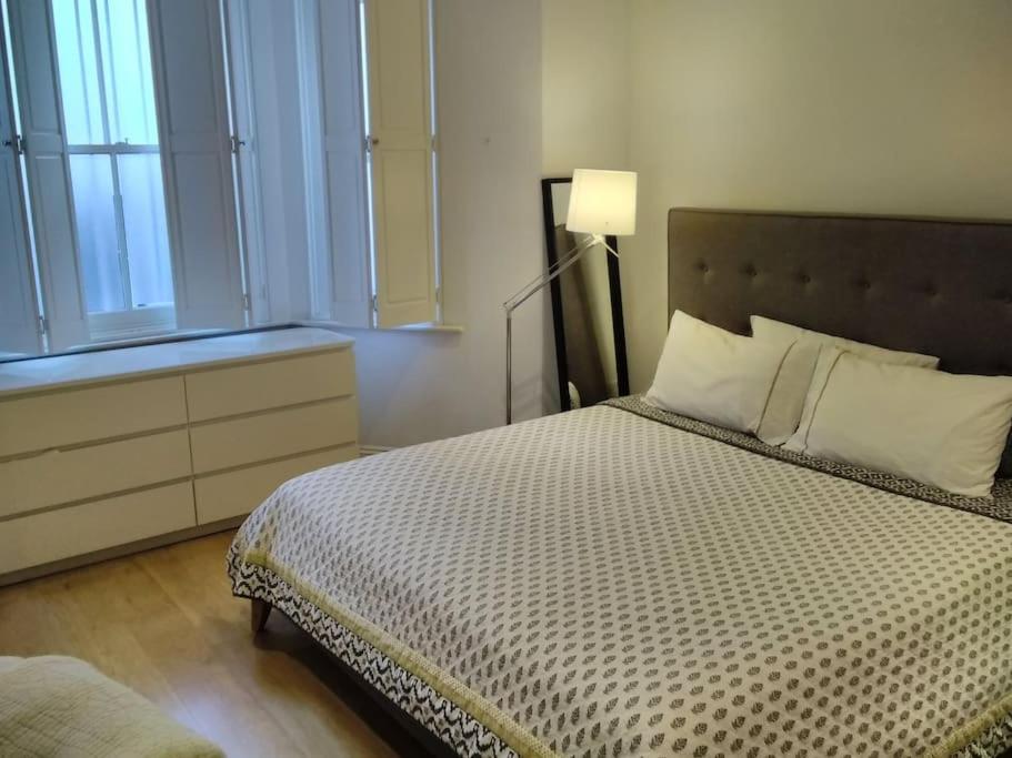 Superior 5* Kensington, London Flat + Free Wi-Fi Appartement Buitenkant foto