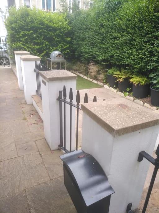 Superior 5* Kensington, London Flat + Free Wi-Fi Appartement Buitenkant foto