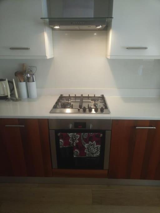 Superior 5* Kensington, London Flat + Free Wi-Fi Appartement Buitenkant foto