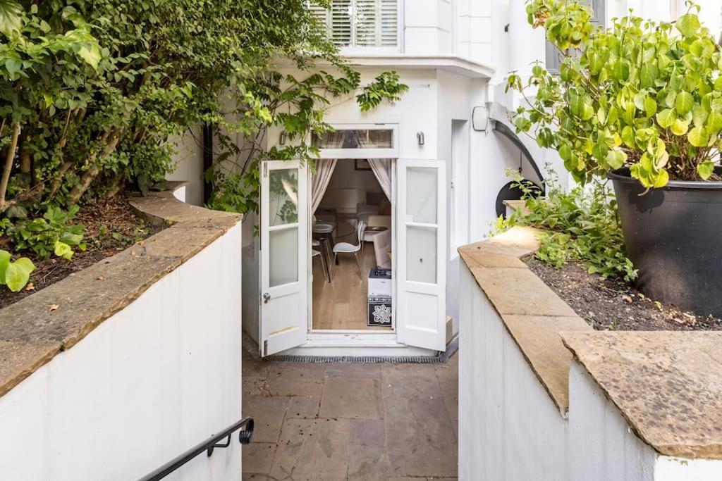Superior 5* Kensington, London Flat + Free Wi-Fi Appartement Buitenkant foto